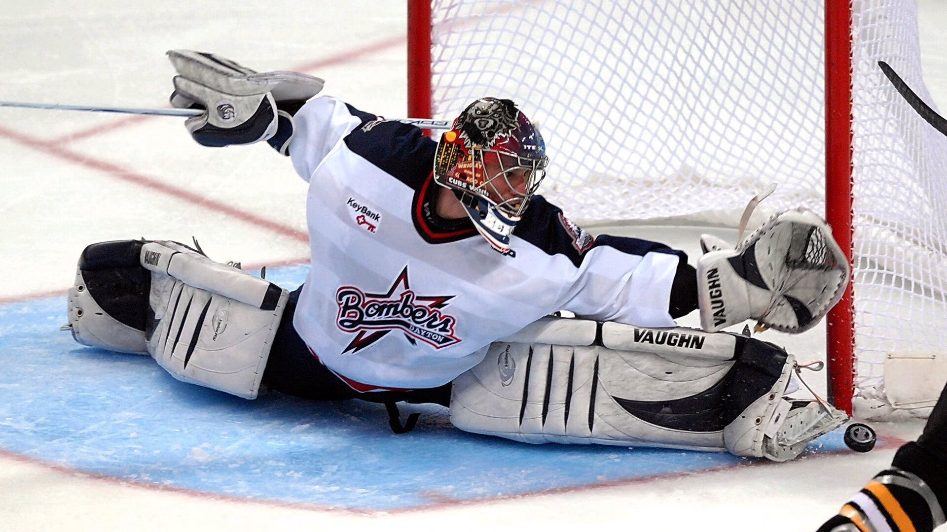 弗朗索瓦·斯图尔特：凭借丰富经验，成为南非队稳健中场的支柱